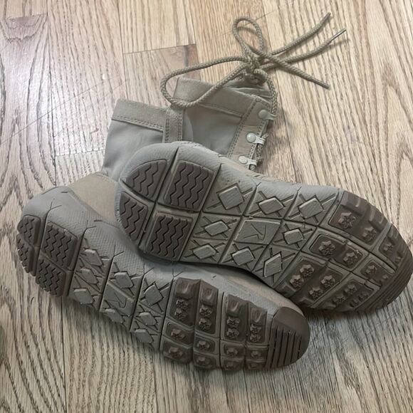 ROTHCO V -MAX LIGHTWEIGHT TACTICAL BOOTS SIZE 6R - Picture 5 of 6